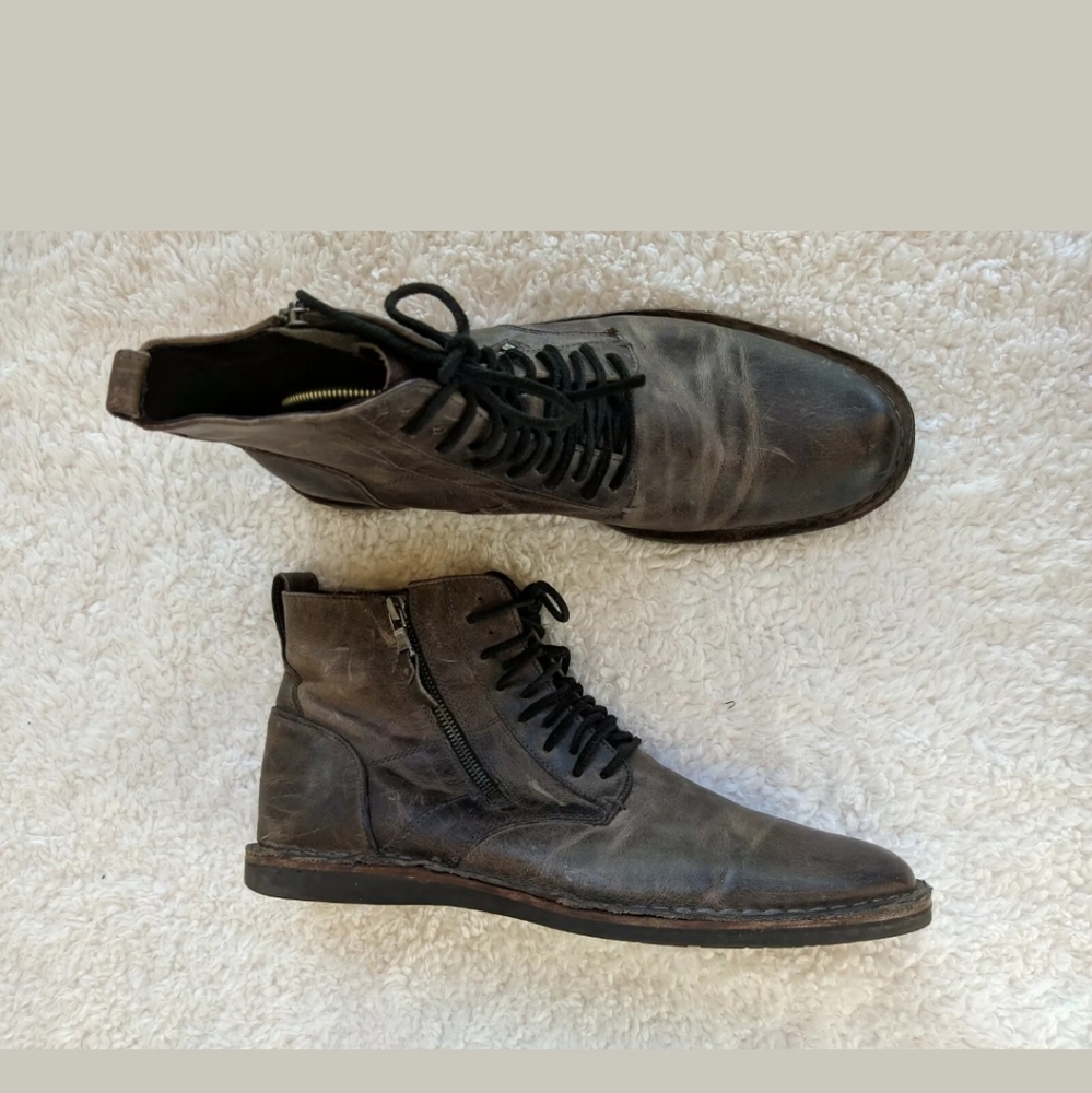 John Varvatos Gray Leather Boots